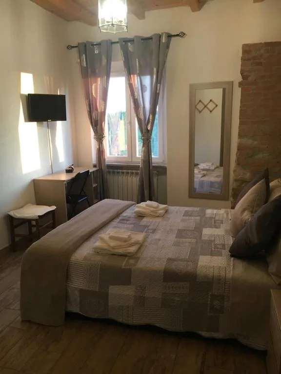 Double Room with Private Bathroom — Cascina Angela