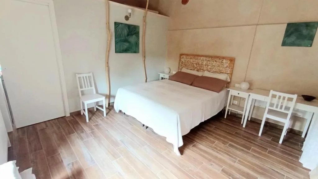 Double Room with Private Bathroom — Caterina e l’Indaco