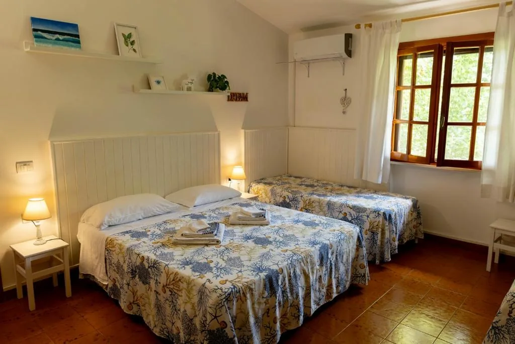 Camera Matrimoniale con Bagno Privato — Cavalieri B&B