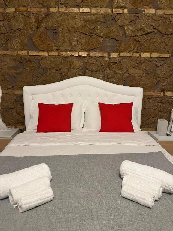Double Room with Private Bathroom — DADA Roma