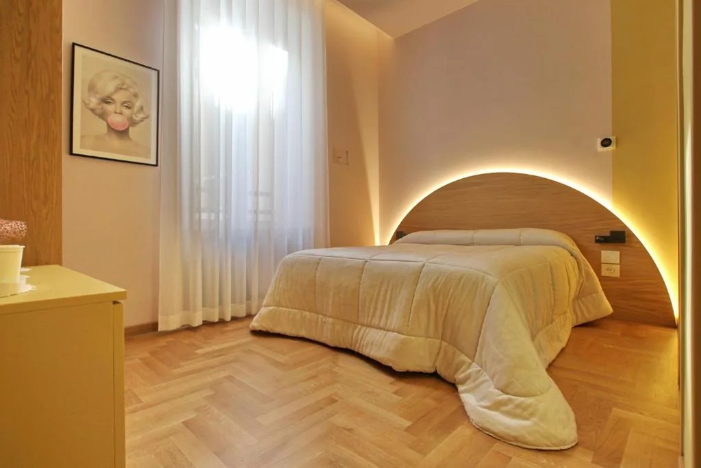 Camera Matrimoniale con Bagno Privato — Dreaming Rome Suites
