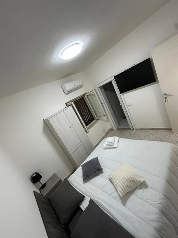 Double Room with Private Bathroom — Eden Affittacamere