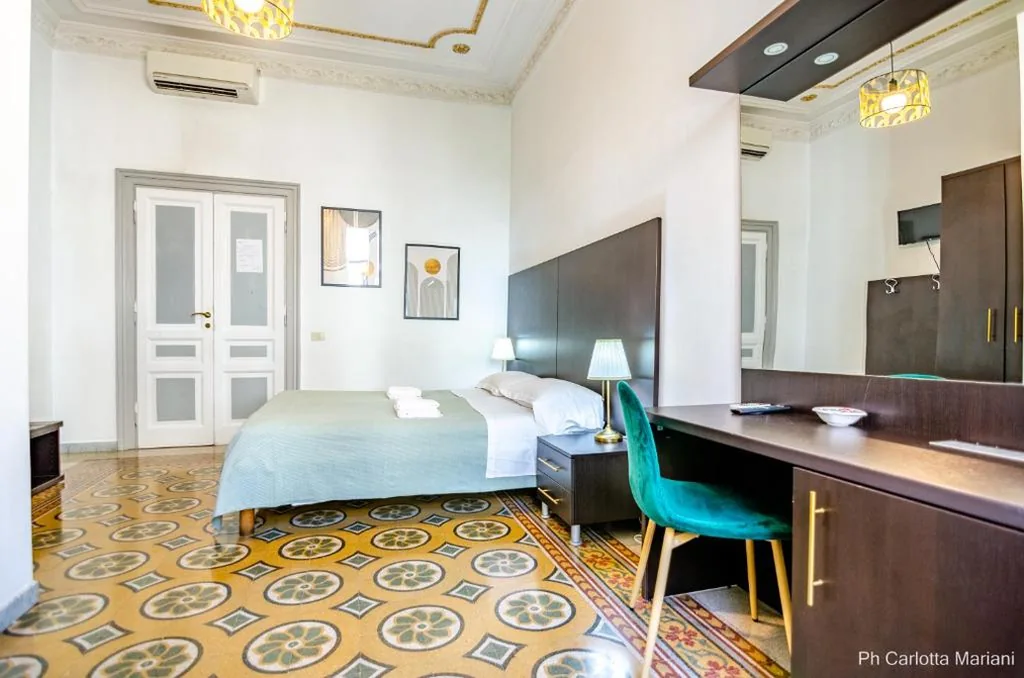Double Room with Private Bathroom — El Dorado Colosseum