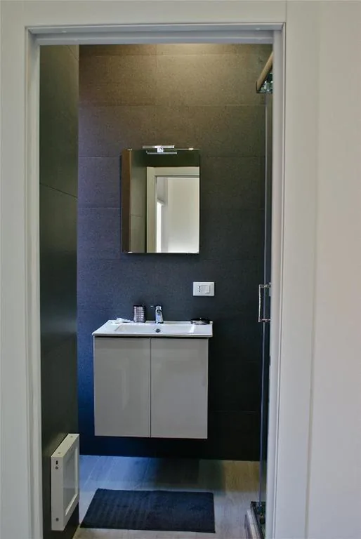 Camera Matrimoniale con Bagno Privato — Empire Suites