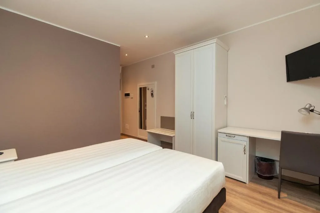 Camera Matrimoniale con Bagno Privato — Er Mirin – Il Mulino di Carcare Hotel