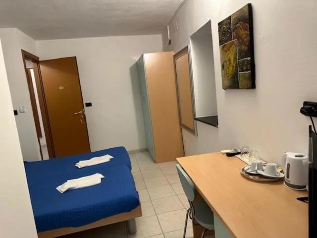 Camera Matrimoniale con Bagno Privato Esterno — Affittacamere Ca’ Dei Lisci