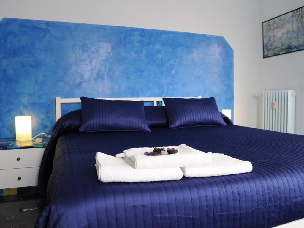 Double Room with External Private Bathroom — Affittacamere Simotta