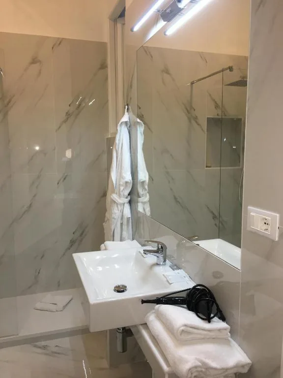 Double Room with External Private Bathroom — Affreschi Su Roma Luxury B&B