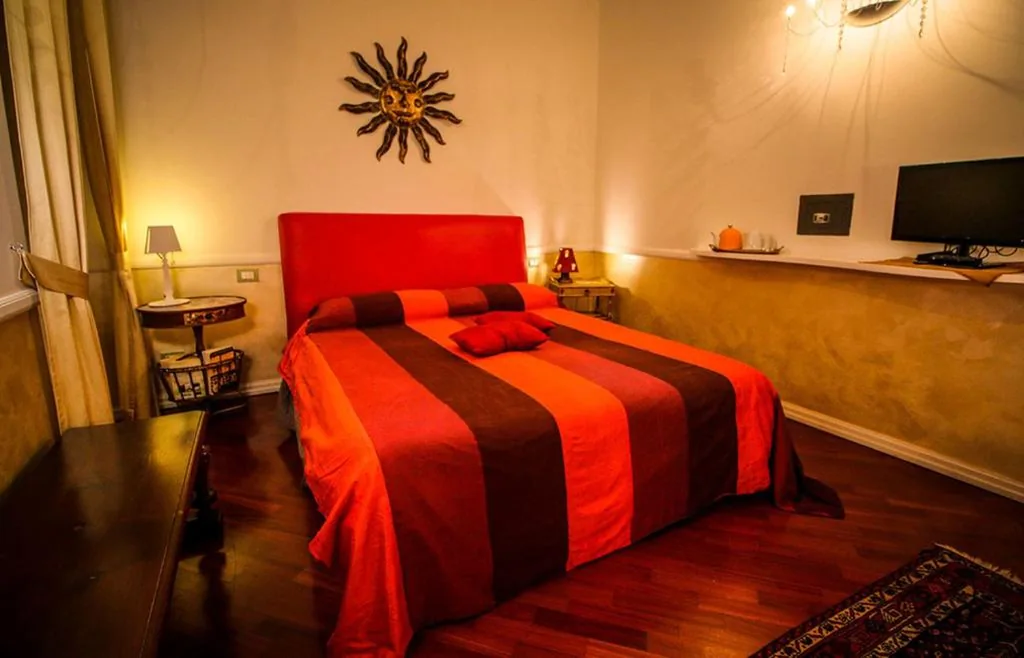 Double Room with Private External Bathroom — Aldebaran