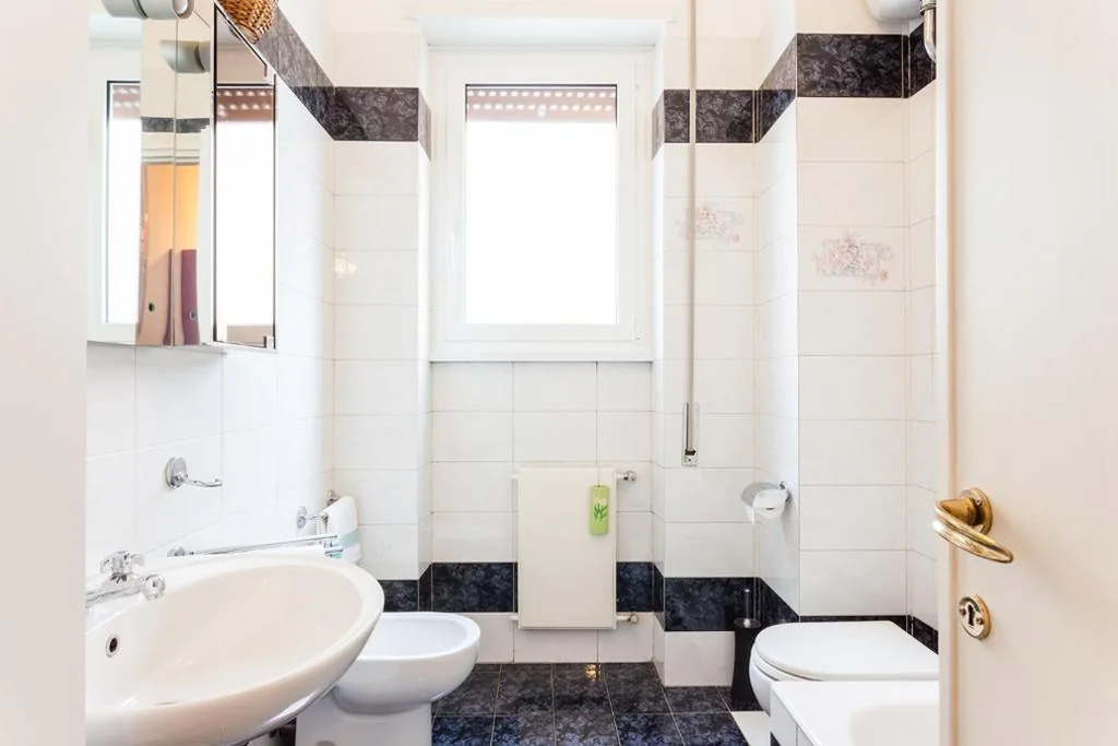 Double Room with Private External Bathroom — B&B all’ombra del Vaticano