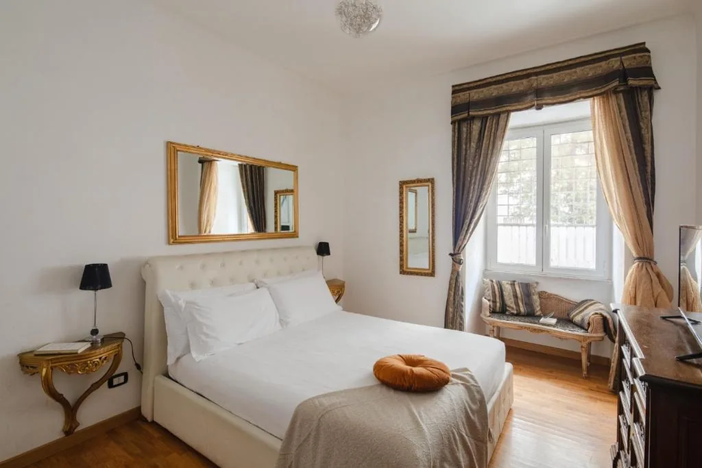 Double Room with External Private Bathroom — B&B Ibiscus