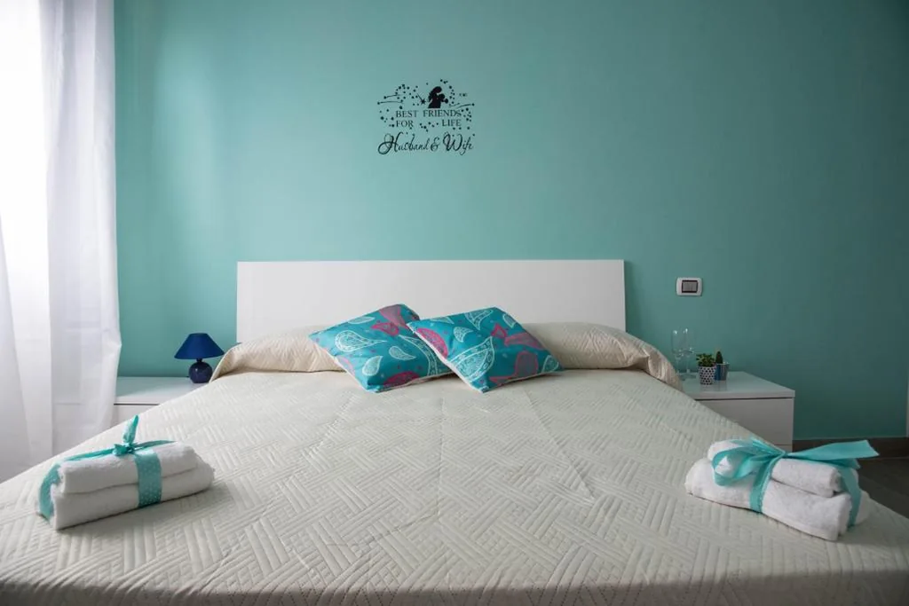 Camera Matrimoniale con Bagno Privato Esterno — Damahouse
