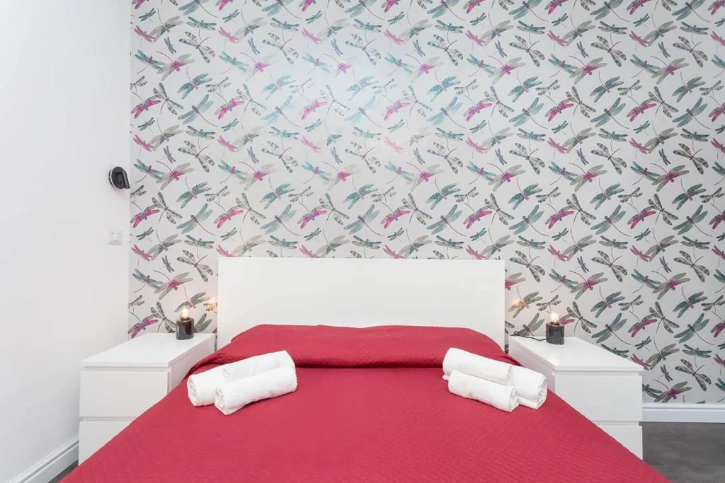 Camera Matrimoniale con Bagno Privato Esterno — Fiorini – Rooms
