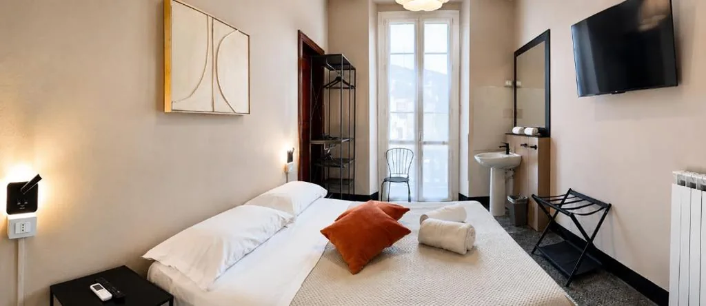 Camera Matrimoniale con Bagno Privato Esterno — Hotel Fernanda