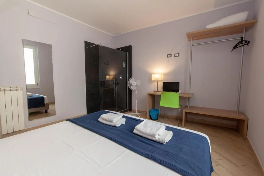 Double Room with Private External Bathroom — Hotel Genziana
