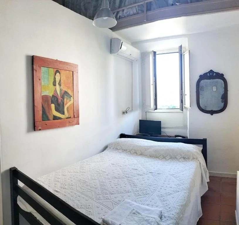 Double Room with External Private Bathroom — Il Camaleonte dal 2005