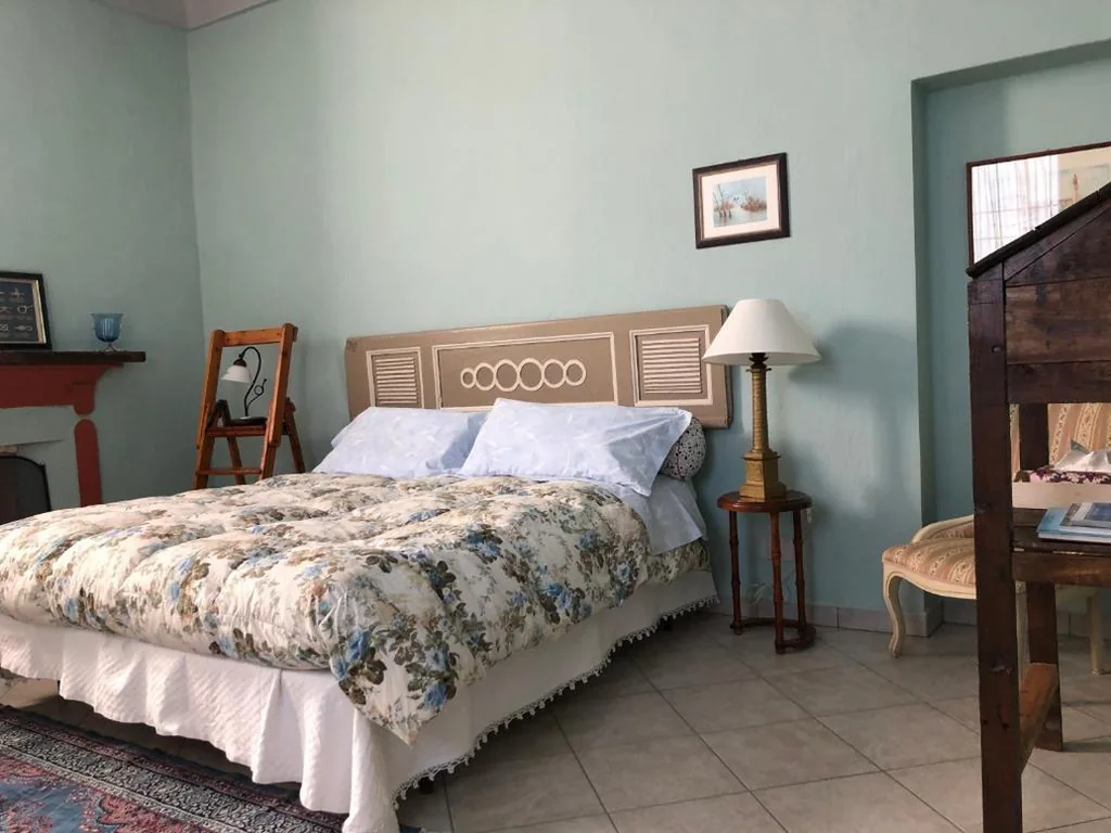 Camera Matrimoniale con Bagno Privato Esterno — La Casa di Pietro