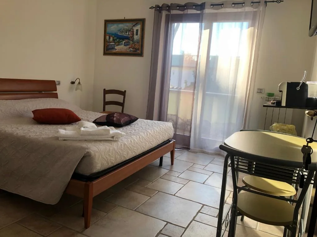 Double Room with External Private Bathroom — Luxury B&B Resort