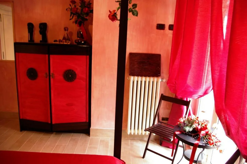Camera Matrimoniale con Bagno Privato Esterno — Serapo Bed and Breakfast