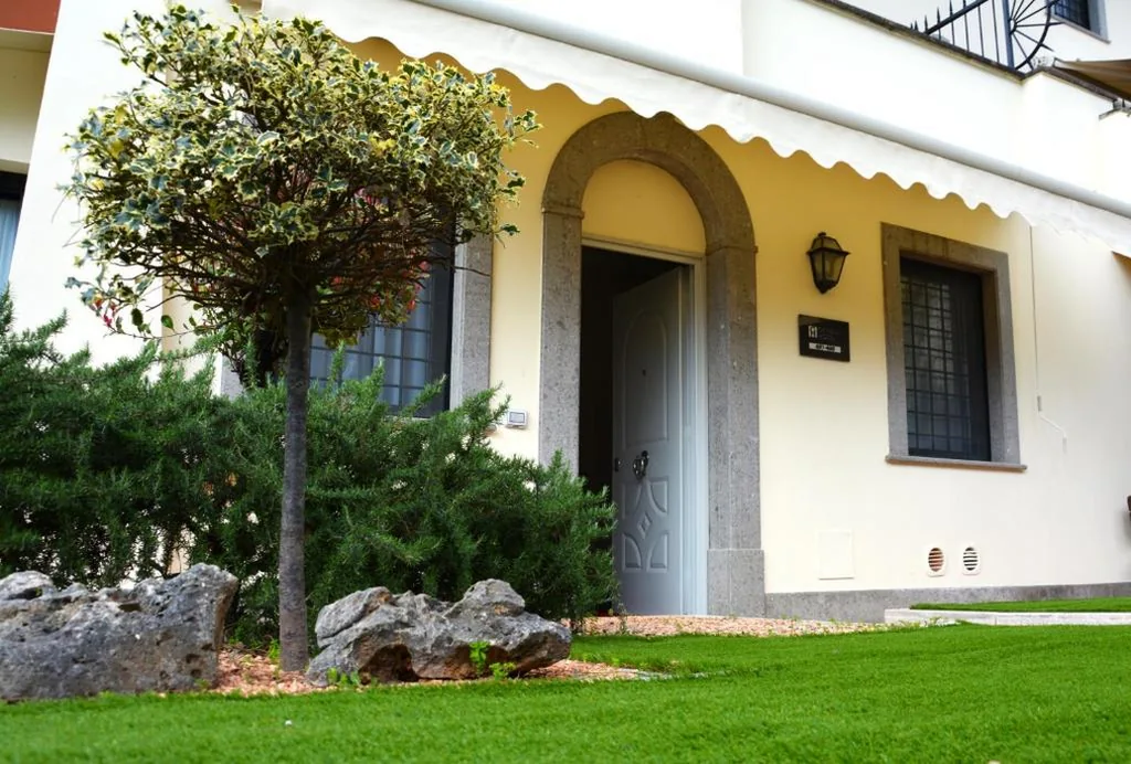 Double Room with Private Bathroom — Gemelli Hotel