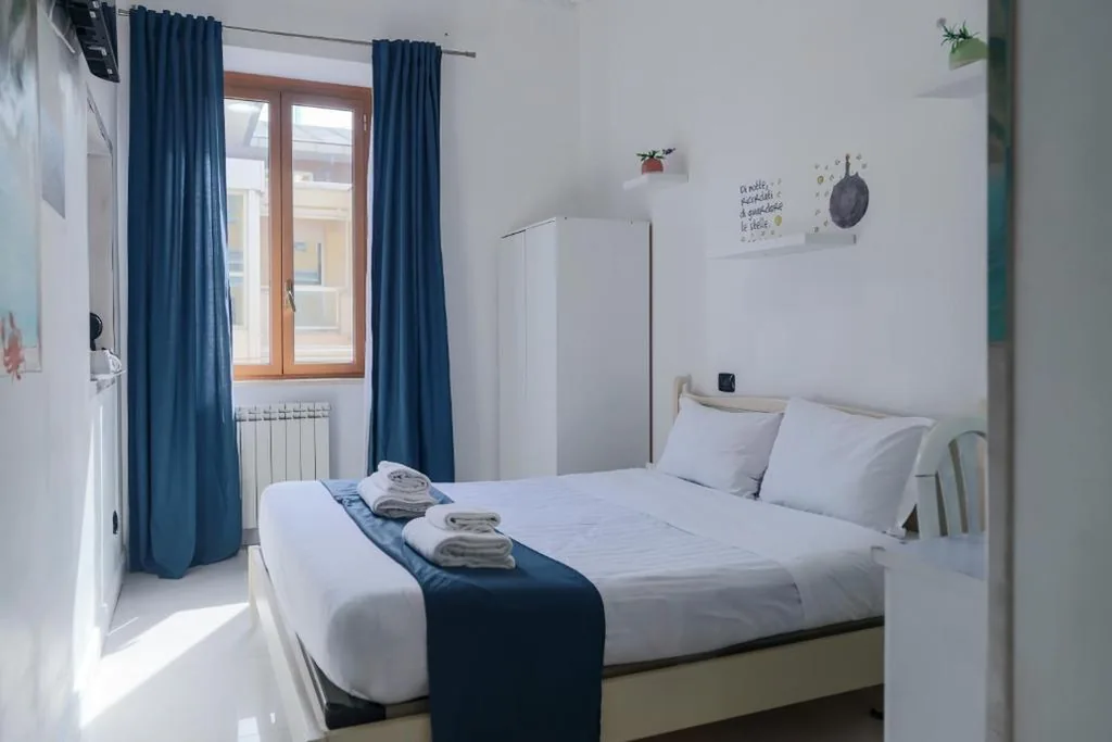Double Room with Private Bathroom — Golfo di Orosei rooms