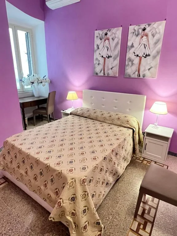 Double Room with Private Bathroom — Guest House Biondi