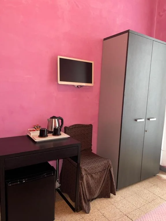 Camera Matrimoniale con Bagno Privato — Guest House Meret