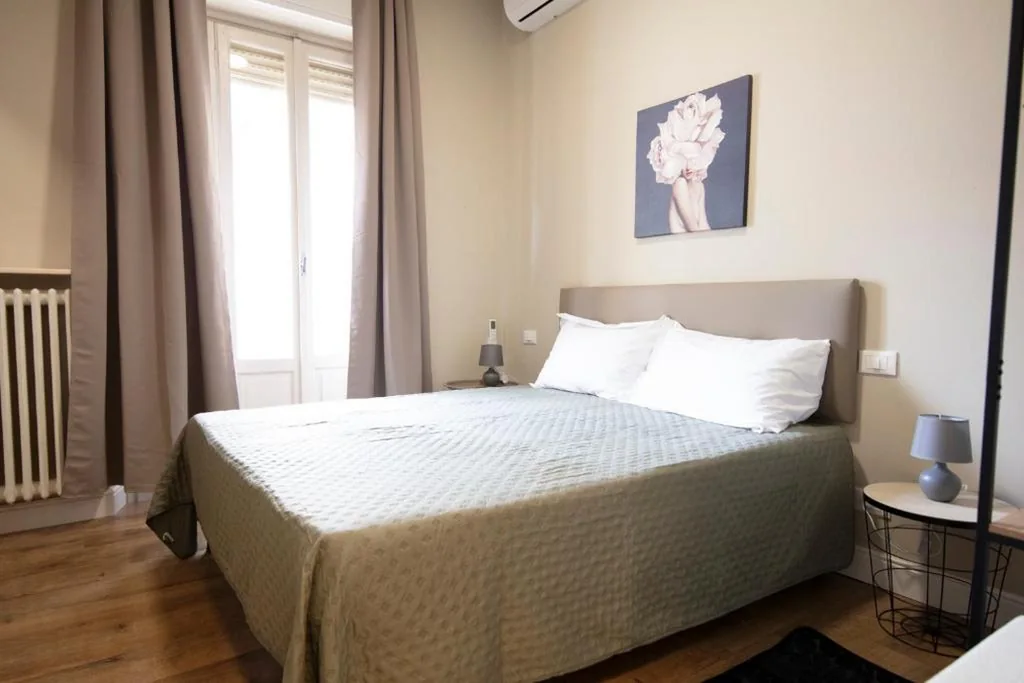 Camera Matrimoniale con Bagno Privato — Guest House Nonna Rosa