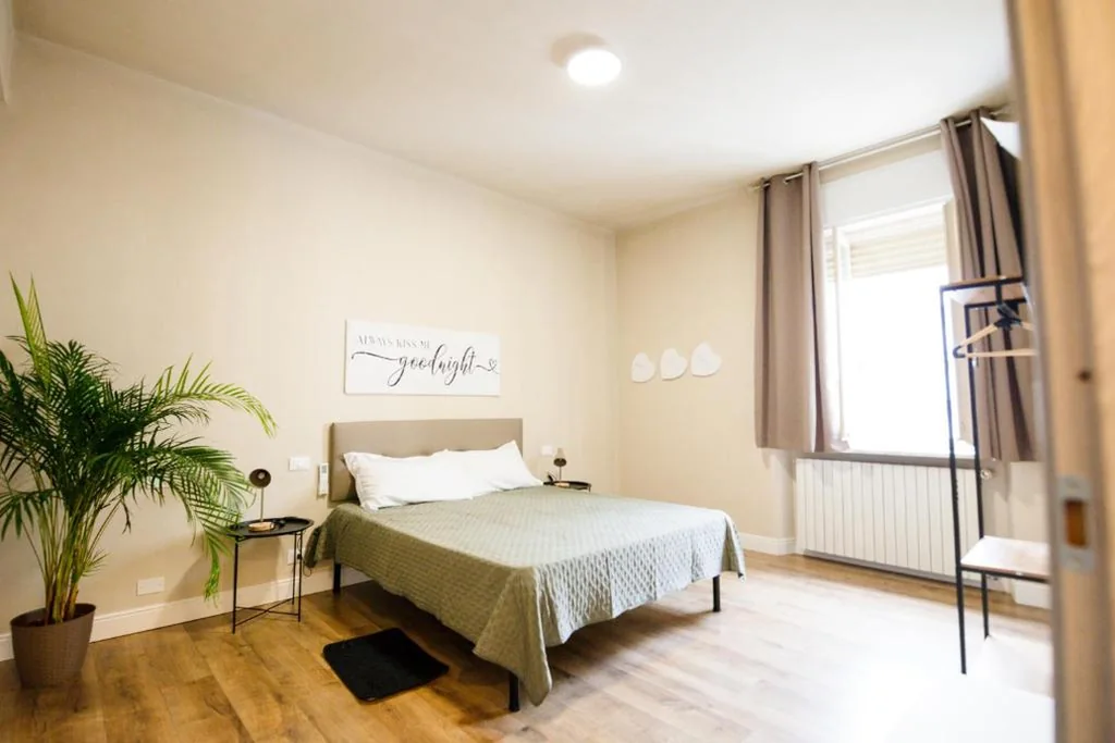 Camera Matrimoniale con Bagno Privato — Guest House Nonna Rosa