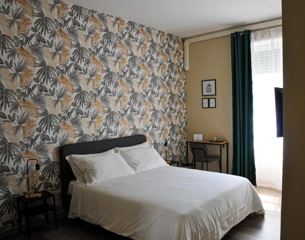 Camera Matrimoniale con Bagno Privato — Guest House Prime Palace