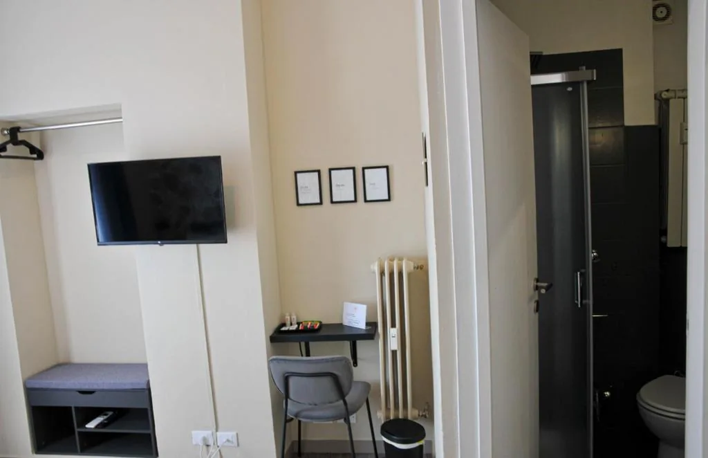 Camera Matrimoniale con Bagno Privato — Guest House Prime Palace