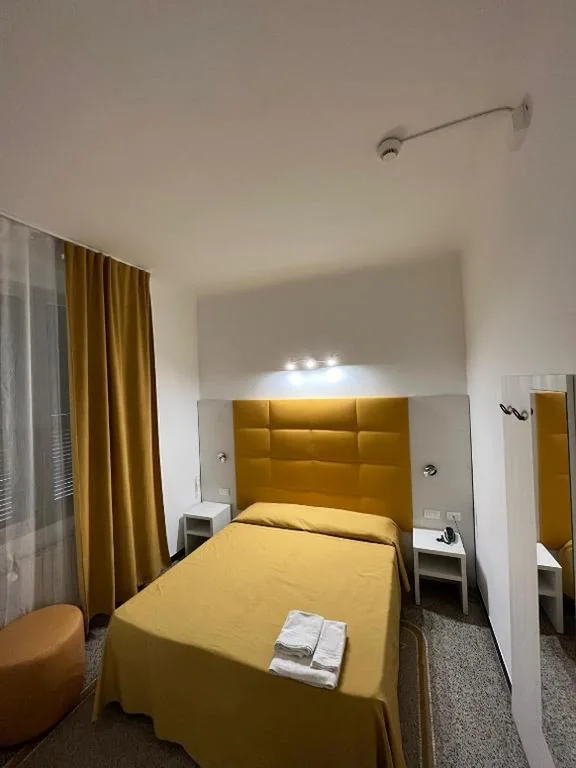 Camera Matrimoniale con Bagno Privato — Hotel Villa Costa