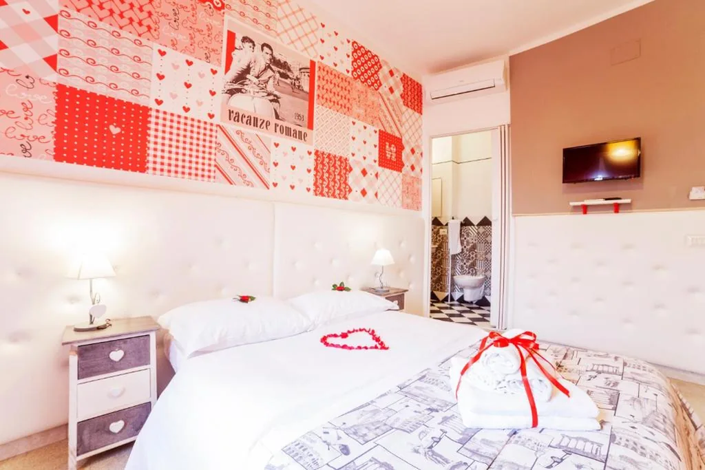 Double Room with Private Bathroom — I Love Piramide