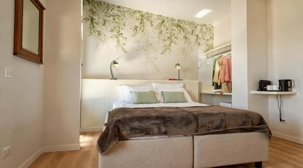 Camera Matrimoniale con Bagno Privato — Jasmine Stay Guesthouse