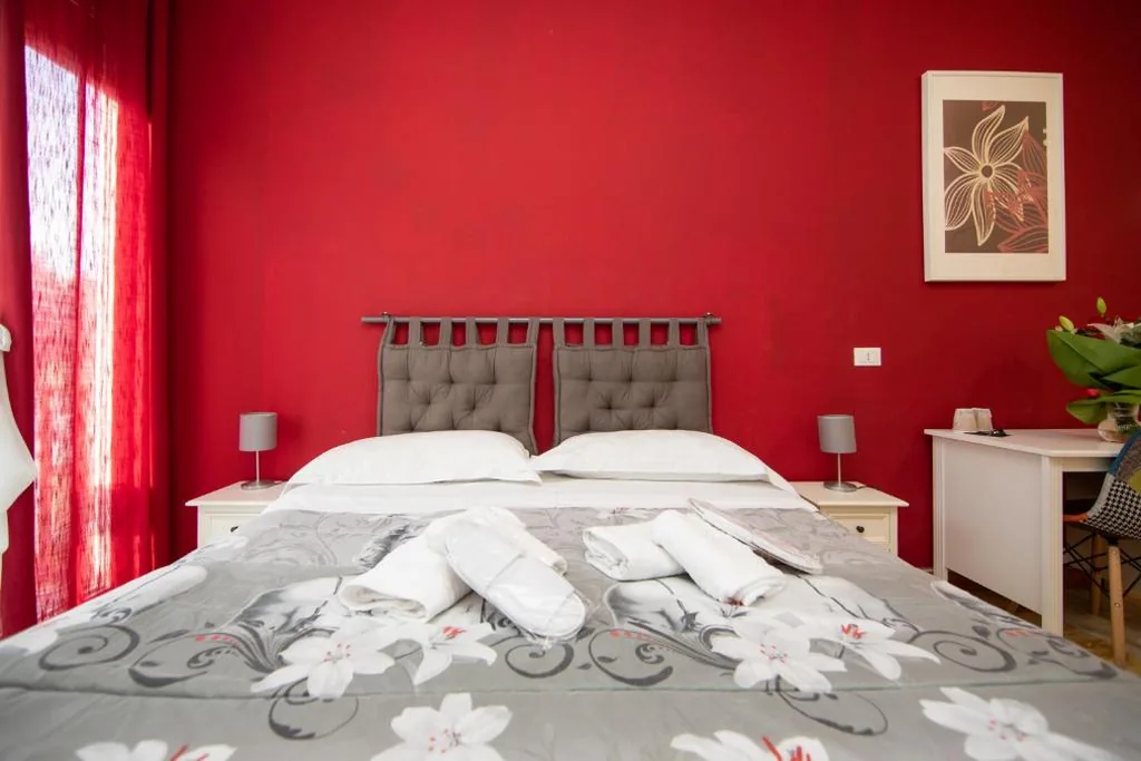 Double Room with Private Bathroom — L’Imperiale RomaTrastevere