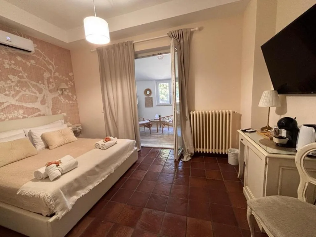 Camera Matrimoniale con Bagno Privato — La Magnolia 140