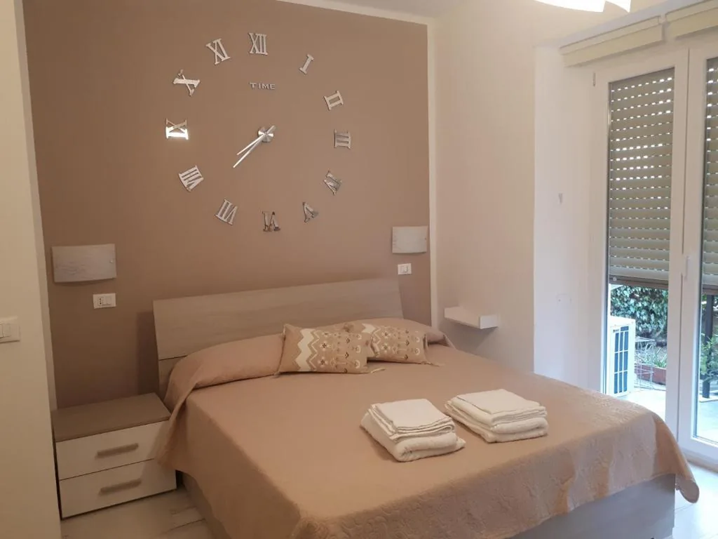 Camera Matrimoniale con Bagno Privato — Le camere di Sabrina con bagno in camera
