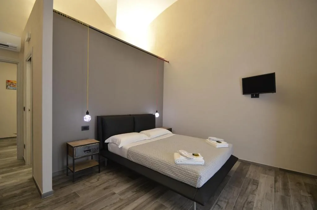 Camera Matrimoniale con Bagno Privato — Le Caravelle Affittacamere