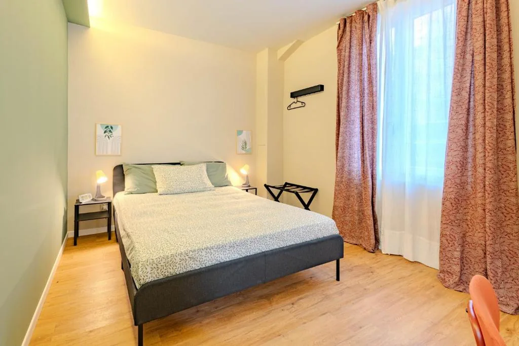 Double Room with Private Bathroom — Le due dimore di Corso Torino