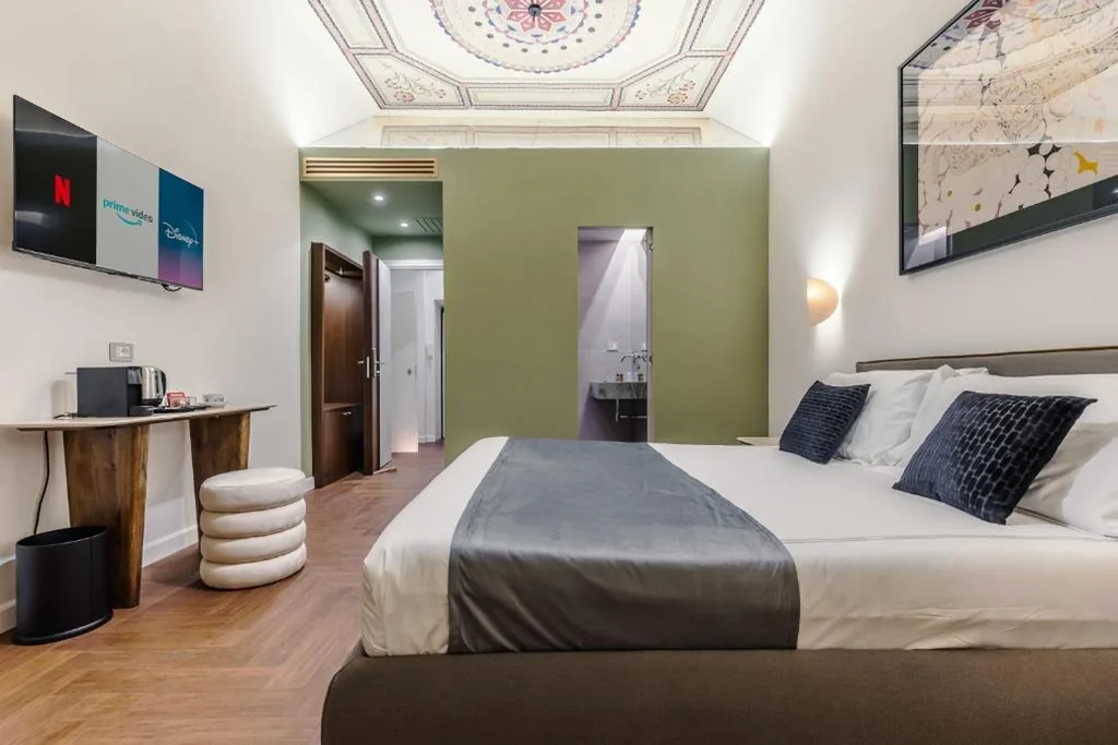 Double Room with Private Bathroom — Les Nobles GuestHouse