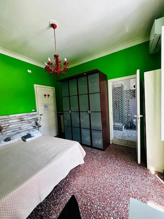 Double Room with Private Bathroom — Liudan&rooms Affittacamere