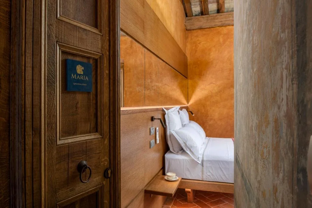 Double Room with Private Bathroom — Locanda da Enzo