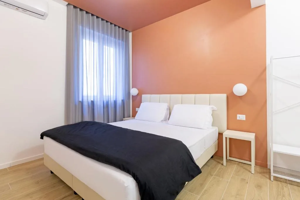 Camera Matrimoniale con Bagno Privato — Luciano Trastevere Guest House