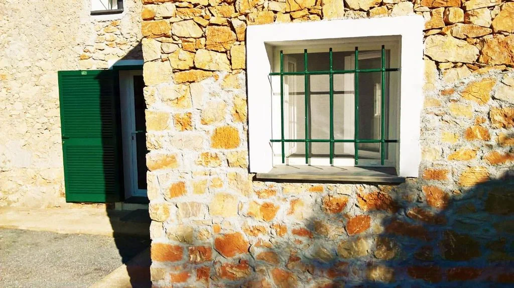 Double Room with Private Bathroom — Lucrae’