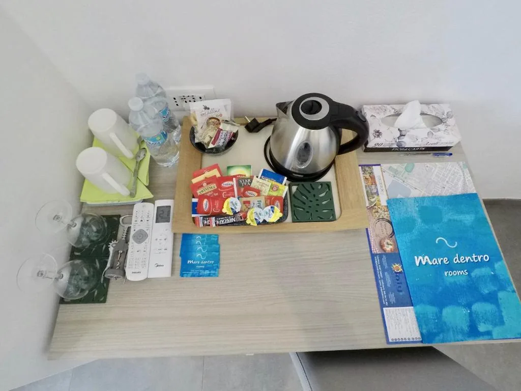 Camera Matrimoniale con Bagno Privato — Mare dentro rooms