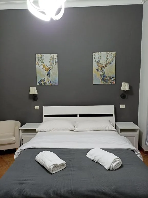 Double Room with Private Bathroom — Martini Rooms