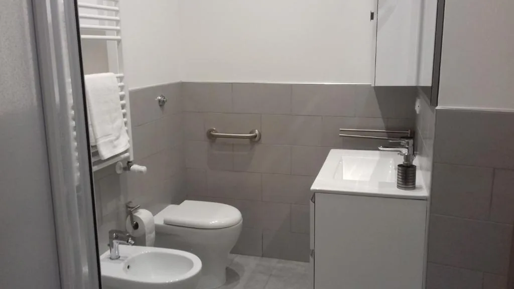 Camera Matrimoniale con Bagno Privato — MCM