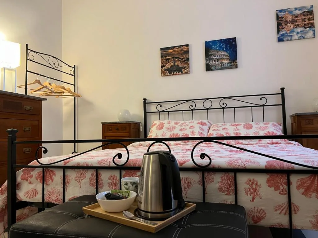 Camera Matrimoniale con Bagno Privato — Mio House Vatican