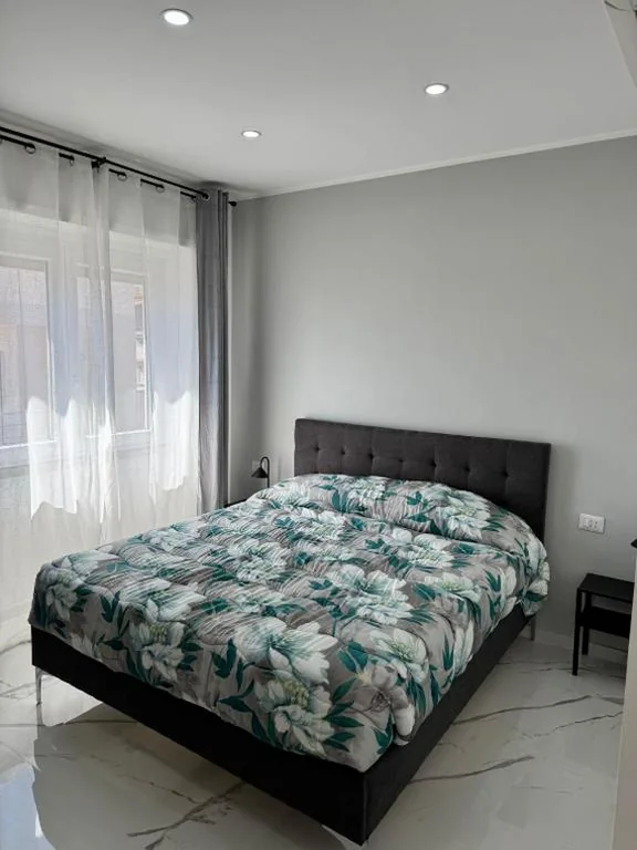 Double Room with Private Bathroom — Mister House