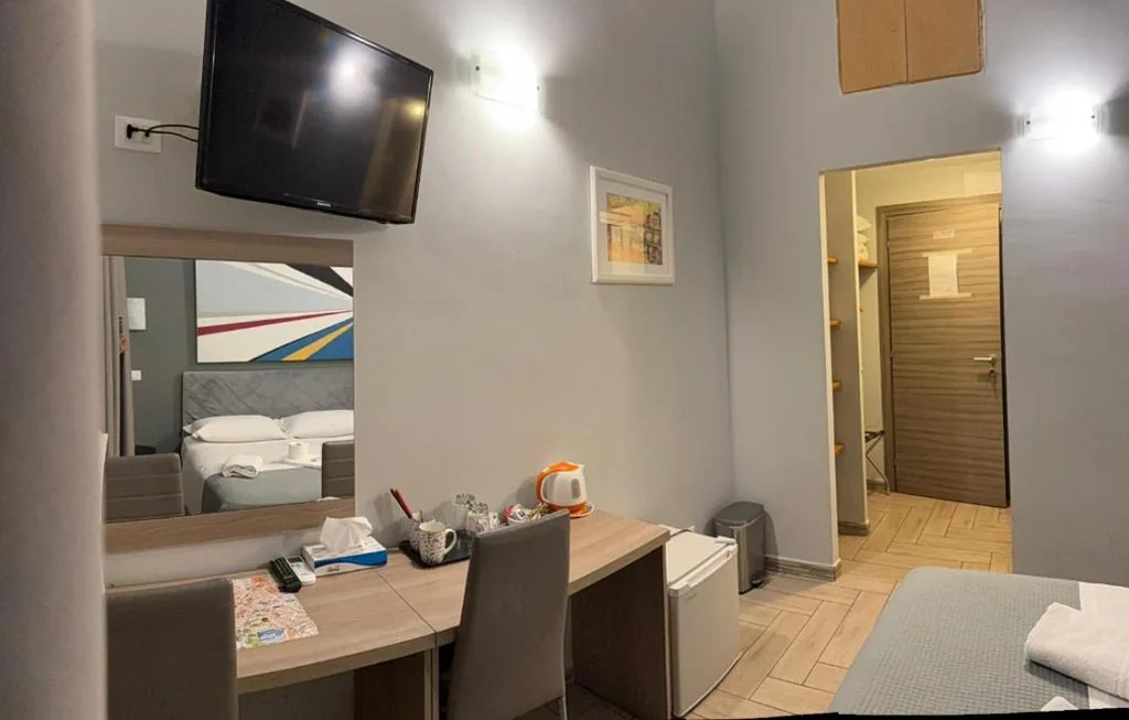 Camera Matrimoniale con Bagno Privato — Napoleone Suite